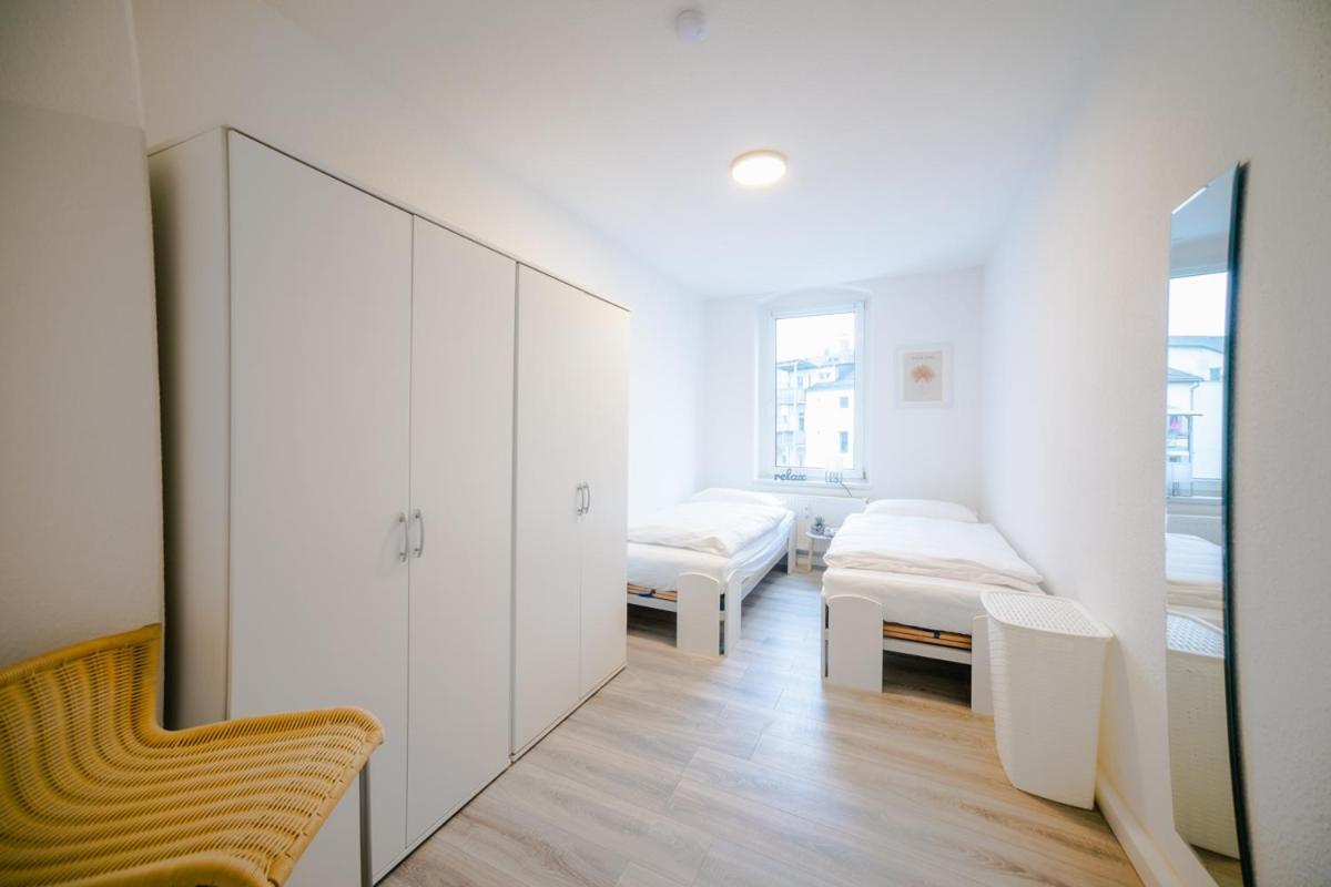 Ferienwohnung Laura In Gera Fuer Bis Zu 4 Personen - Neu Renoviert Exterior photo