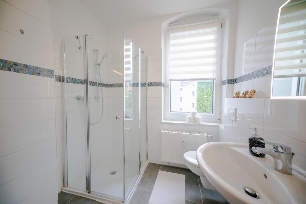 Ferienwohnung Laura In Gera Fuer Bis Zu 4 Personen - Neu Renoviert Exterior photo